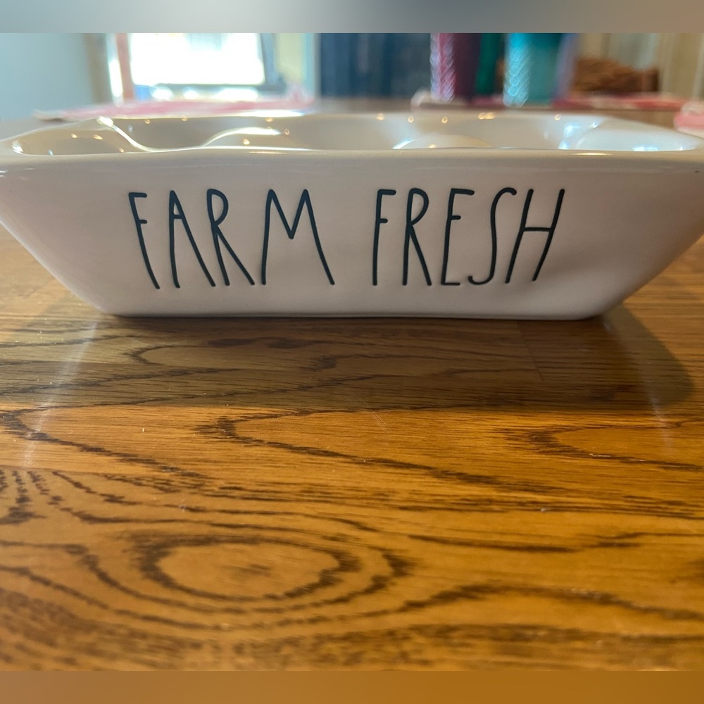 Rae Dunn egg holder